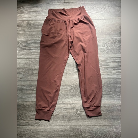 Athleta Salutation Jogger Terracota Pockets Yoga Run Pilates Size L Tall Active - Picture 1 of 8